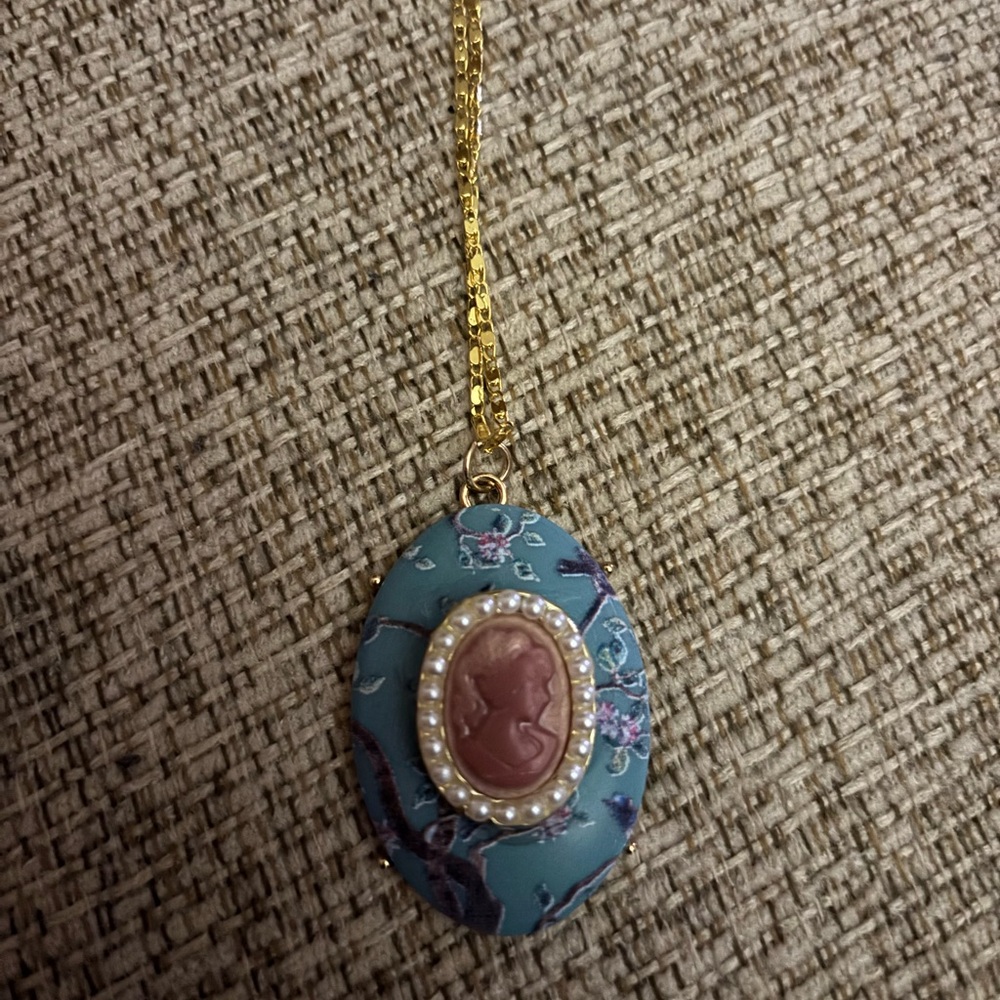 Handmade Cameo Necklace